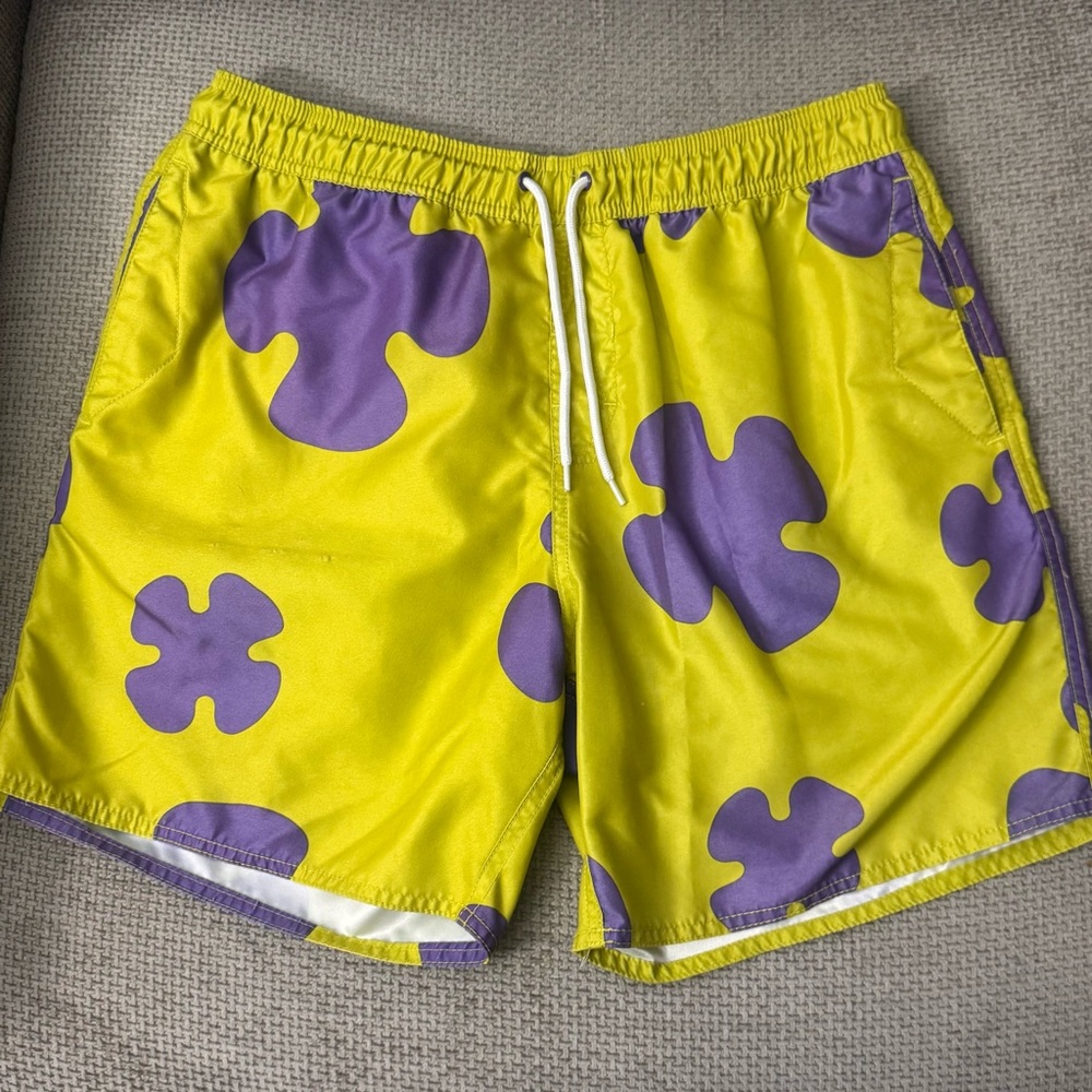 Hot Topic SpongeBob SquarePants Swim Trunks Men’s Large
